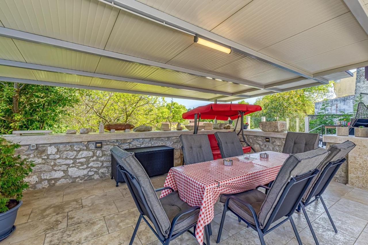 Holiday House Lidia I Rina Pićan Eksteriør billede